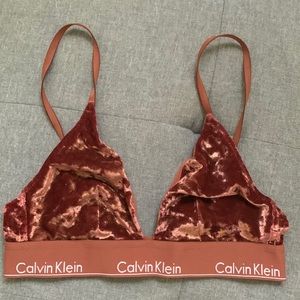 Calvin Klein Maroon Velvet Bralette - Sixe S